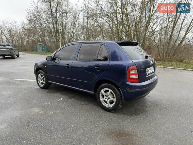 Синій Шкода Фабія, об'ємом двигуна 1.2 л та пробігом 200 тис. км за 2400 $, фото 5 на Automoto.ua