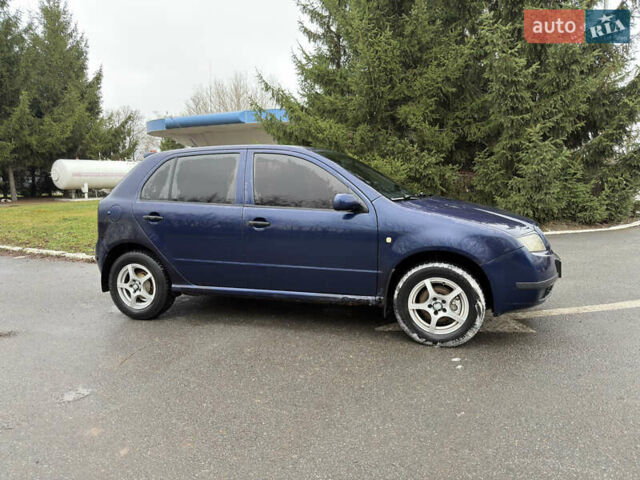 Синій Шкода Фабія, об'ємом двигуна 1.2 л та пробігом 200 тис. км за 2400 $, фото 9 на Automoto.ua