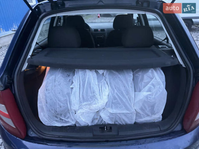 Синій Шкода Фабія, об'ємом двигуна 1.2 л та пробігом 230 тис. км за 2900 $, фото 17 на Automoto.ua