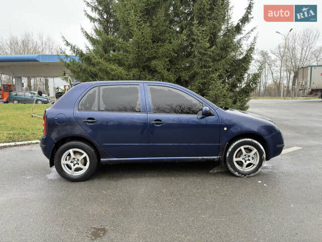Синій Шкода Фабія, об'ємом двигуна 1.2 л та пробігом 200 тис. км за 2400 $, фото 8 на Automoto.ua