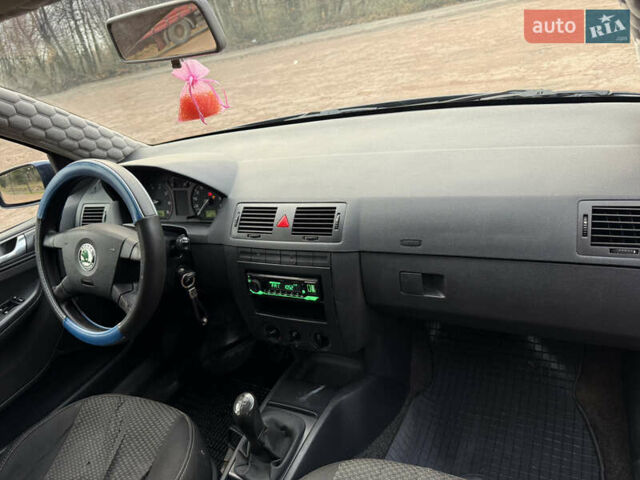 Синій Шкода Фабія, об'ємом двигуна 1.2 л та пробігом 236 тис. км за 2750 $, фото 15 на Automoto.ua