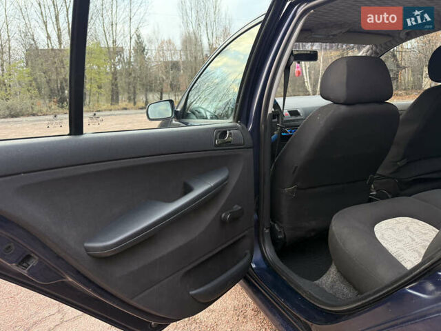 Синій Шкода Фабія, об'ємом двигуна 1.2 л та пробігом 236 тис. км за 2750 $, фото 22 на Automoto.ua