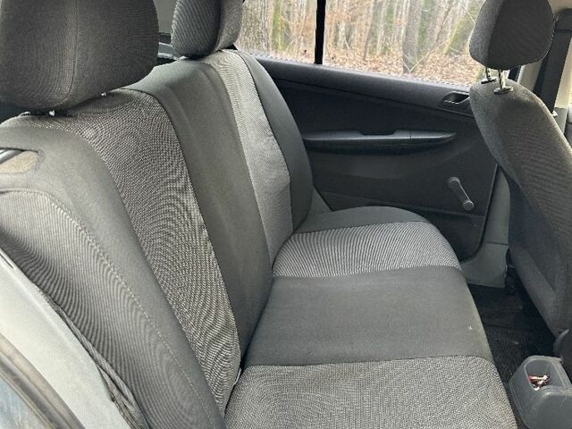 Синий Шкода Фабия, объемом двигателя 1.4 л и пробегом 330 тыс. км за 3500 $, фото 6 на Automoto.ua