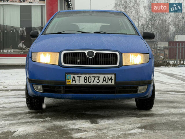 Синий Шкода Фабия, объемом двигателя 1.39 л и пробегом 170 тыс. км за 3000 $, фото 3 на Automoto.ua