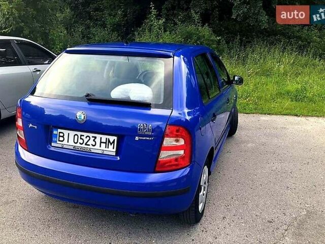 Шкода Фабия 2003 в Полтаве на Automoto.ua Синий Шкода Фабия, объемом двигателя 1.2 л и пробегом 248 тыс. км за 3300 $, фото 2 на Automoto.ua