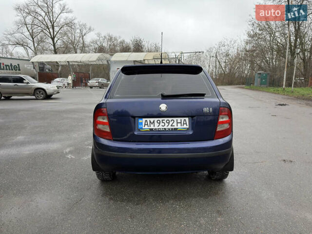 Синій Шкода Фабія, об'ємом двигуна 1.2 л та пробігом 200 тис. км за 2400 $, фото 6 на Automoto.ua
