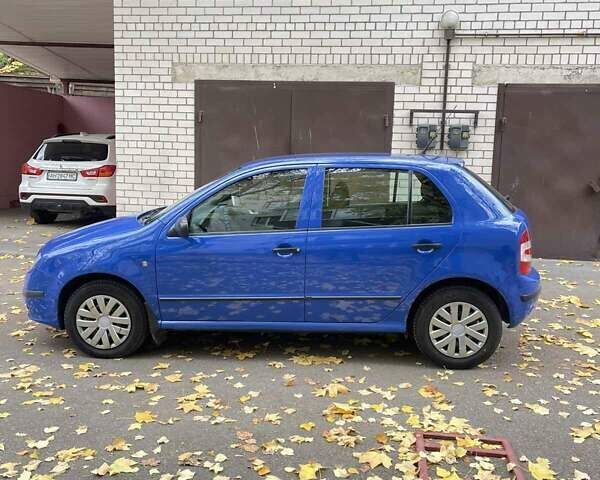 Синий Шкода Фабия, объемом двигателя 1.2 л и пробегом 214 тыс. км за 2850 $, фото 6 на Automoto.ua