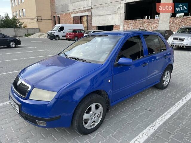 Синій Шкода Фабія, об'ємом двигуна 1.39 л та пробігом 350 тис. км за 3900 $, фото 1 на Automoto.ua