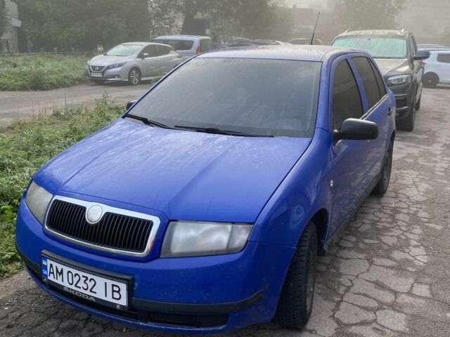 Синий Шкода Фабия, объемом двигателя 1.2 л и пробегом 206 тыс. км за 3300 $, фото 2 на Automoto.ua