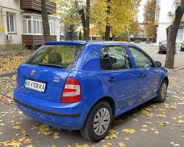Синий Шкода Фабия, объемом двигателя 1.2 л и пробегом 214 тыс. км за 2850 $, фото 3 на Automoto.ua