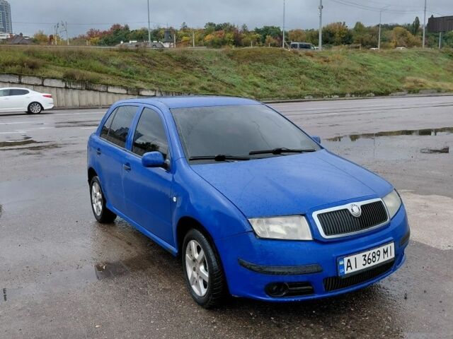 Синій Шкода Фабія, об'ємом двигуна 1.4 л та пробігом 335 тис. км за 2800 $, фото 1 на Automoto.ua