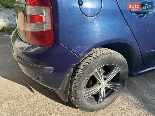 Синій Шкода Фабія, об'ємом двигуна 1.2 л та пробігом 242 тис. км за 3500 $, фото 11 на Automoto.ua