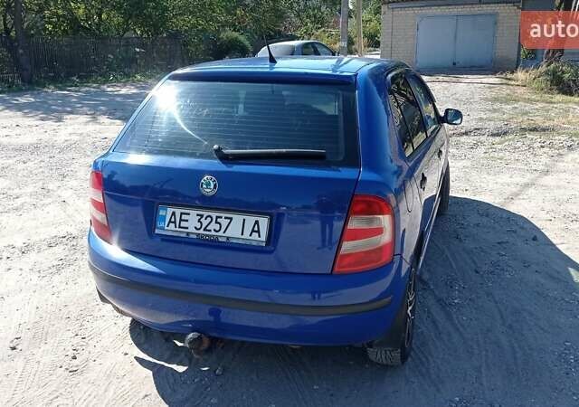 Синій Шкода Фабія, об'ємом двигуна 1.4 л та пробігом 300 тис. км за 4000 $, фото 4 на Automoto.ua
