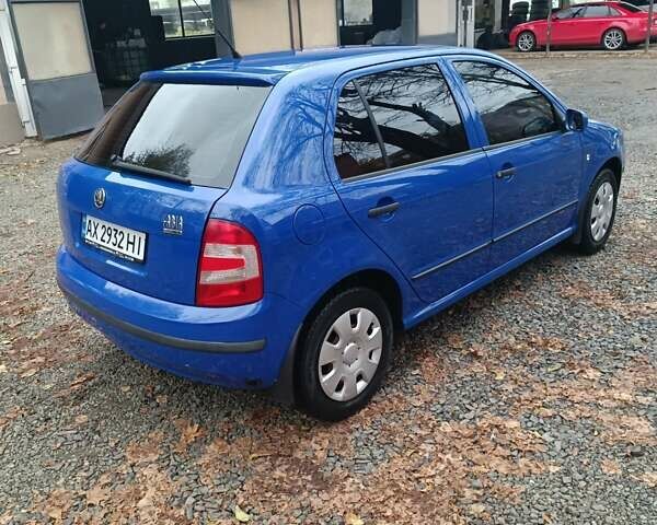 Синий Шкода Фабия, объемом двигателя 1.39 л и пробегом 275 тыс. км за 4100 $, фото 6 на Automoto.ua