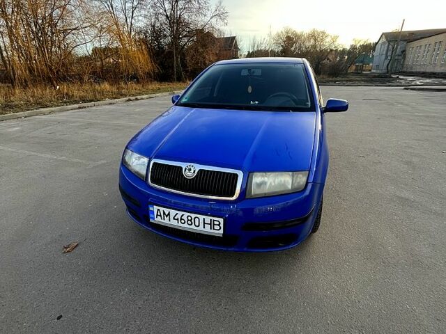 Синій Шкода Фабія, об'ємом двигуна 1.4 л та пробігом 186 тис. км за 4500 $, фото 3 на Automoto.ua