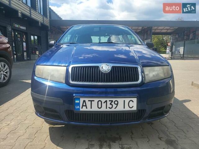 Синий Шкода Фабия, объемом двигателя 1.2 л и пробегом 320 тыс. км за 3250 $, фото 3 на Automoto.ua