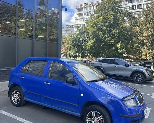 Синий Шкода Фабия, объемом двигателя 1.2 л и пробегом 271 тыс. км за 2800 $, фото 13 на Automoto.ua