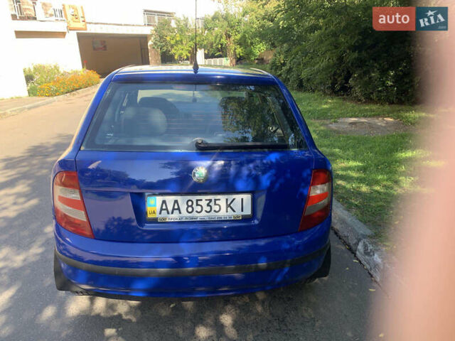 Синий Шкода Фабия, объемом двигателя 1.4 л и пробегом 278 тыс. км за 3500 $, фото 1 на Automoto.ua
