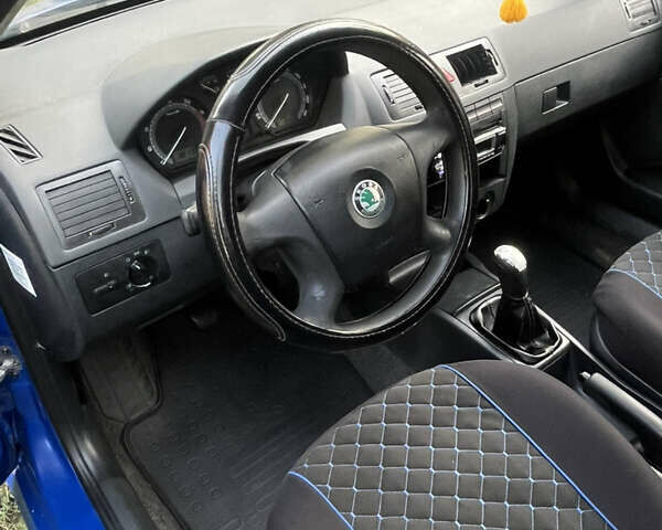 Синій Шкода Фабія, об'ємом двигуна 1.2 л та пробігом 288 тис. км за 2950 $, фото 8 на Automoto.ua