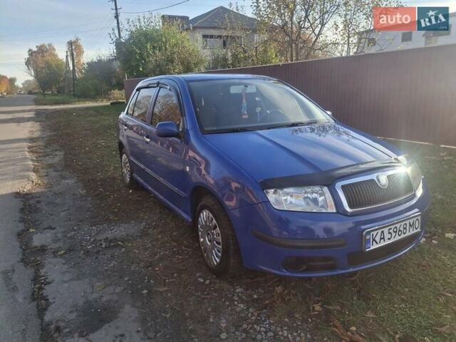Синій Шкода Фабія, об'ємом двигуна 1.39 л та пробігом 322 тис. км за 4999 $, фото 3 на Automoto.ua