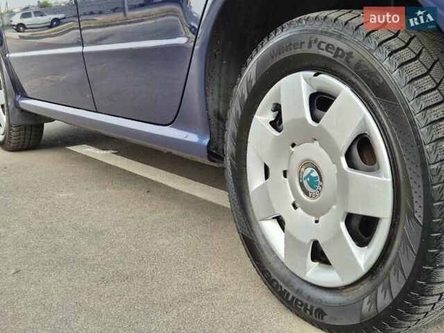 Синій Шкода Фабія, об'ємом двигуна 1.2 л та пробігом 192 тис. км за 3650 $, фото 13 на Automoto.ua