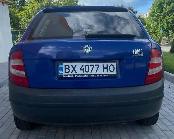Синий Шкода Фабия, объемом двигателя 1.2 л и пробегом 200 тыс. км за 3300 $, фото 5 на Automoto.ua