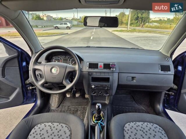 Синій Шкода Фабія, об'ємом двигуна 1.2 л та пробігом 192 тис. км за 3650 $, фото 15 на Automoto.ua