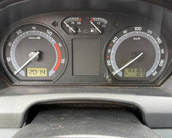 Синий Шкода Фабия, объемом двигателя 1.2 л и пробегом 83 тыс. км за 3000 $, фото 15 на Automoto.ua