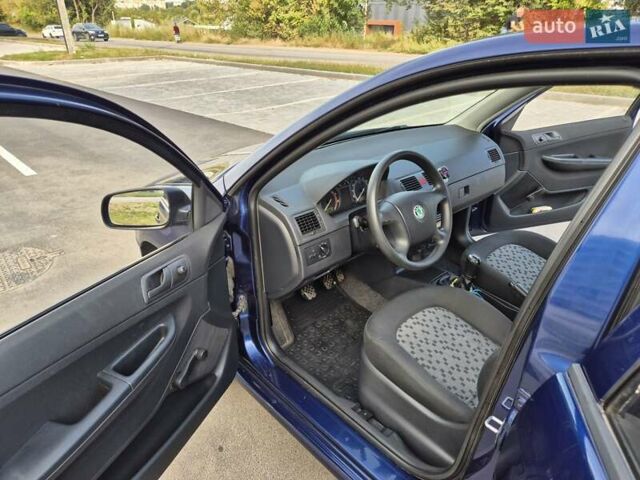 Синій Шкода Фабія, об'ємом двигуна 1.2 л та пробігом 192 тис. км за 3650 $, фото 20 на Automoto.ua
