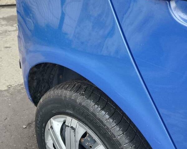 Синий Шкода Фабия, объемом двигателя 1.2 л и пробегом 240 тыс. км за 3500 $, фото 6 на Automoto.ua