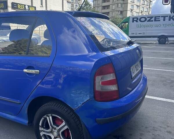 Синий Шкода Фабия, объемом двигателя 1.2 л и пробегом 271 тыс. км за 3000 $, фото 6 на Automoto.ua