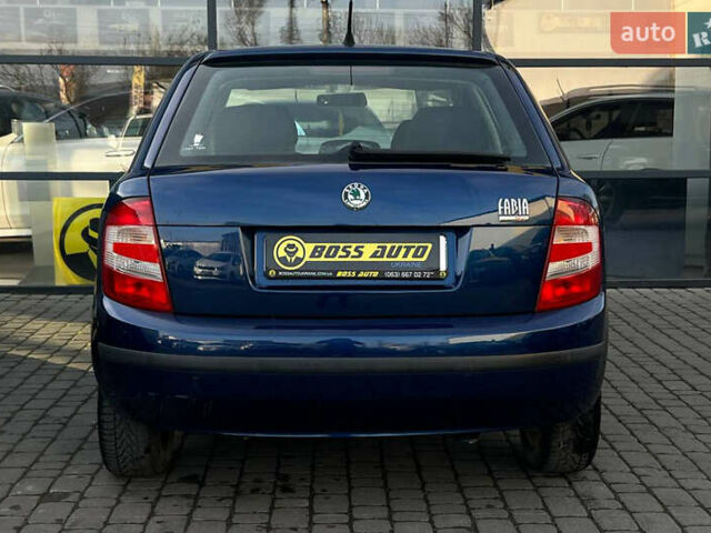 Синий Шкода Фабия, объемом двигателя 1.39 л и пробегом 244 тыс. км за 4600 $, фото 5 на Automoto.ua