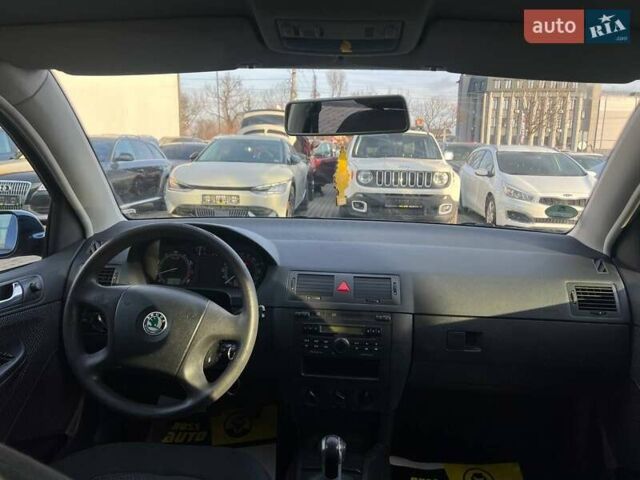 Синий Шкода Фабия, объемом двигателя 1.39 л и пробегом 244 тыс. км за 4600 $, фото 16 на Automoto.ua