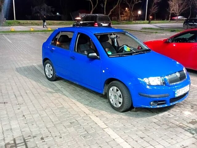Синий Шкода Фабия, объемом двигателя 1.2 л и пробегом 201 тыс. км за 4100 $, фото 9 на Automoto.ua