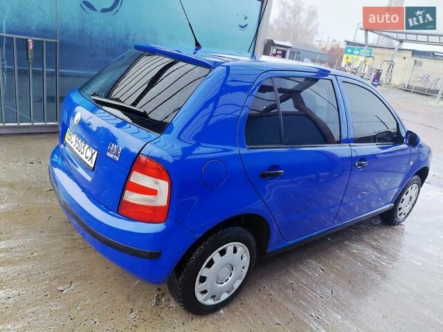 Синий Шкода Фабия, объемом двигателя 1.4 л и пробегом 280 тыс. км за 4000 $, фото 4 на Automoto.ua