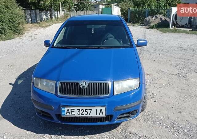 Синій Шкода Фабія, об'ємом двигуна 1.4 л та пробігом 300 тис. км за 4000 $, фото 3 на Automoto.ua