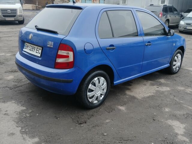 Синий Шкода Фабия, объемом двигателя 1.2 л и пробегом 240 тыс. км за 3700 $, фото 2 на Automoto.ua