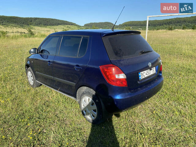 Синий Шкода Фабия, объемом двигателя 1.39 л и пробегом 170 тыс. км за 5000 $, фото 6 на Automoto.ua