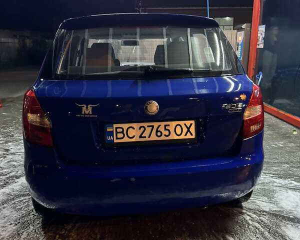 Синий Шкода Фабия, объемом двигателя 1.2 л и пробегом 188 тыс. км за 5000 $, фото 4 на Automoto.ua