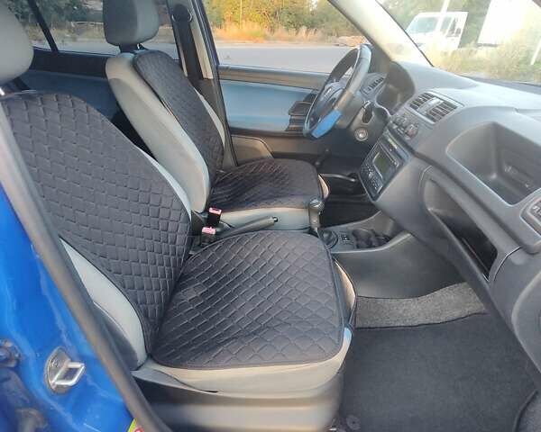 Синій Шкода Фабія, об'ємом двигуна 1.39 л та пробігом 253 тис. км за 6650 $, фото 28 на Automoto.ua