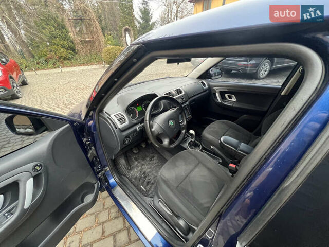 Синий Шкода Фабия, объемом двигателя 1.6 л и пробегом 203 тыс. км за 4650 $, фото 18 на Automoto.ua