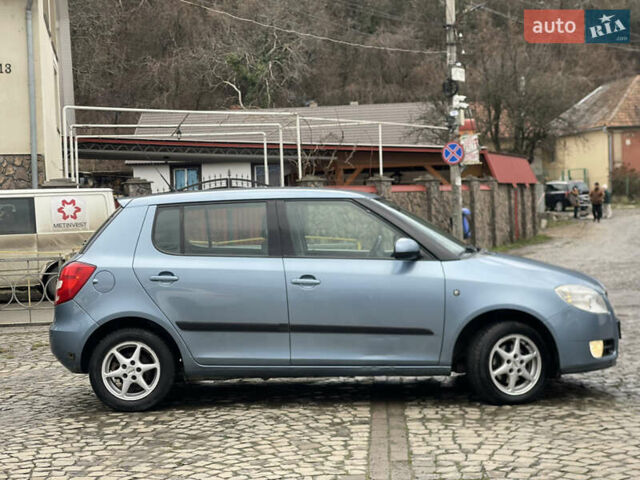 Синий Шкода Фабия, объемом двигателя 1.39 л и пробегом 240 тыс. км за 4400 $, фото 7 на Automoto.ua
