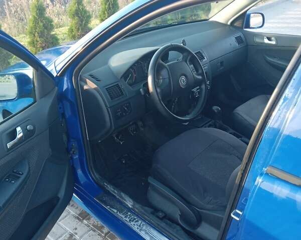 Синій Шкода Фабія, об'ємом двигуна 1.4 л та пробігом 230 тис. км за 3200 $, фото 6 на Automoto.ua