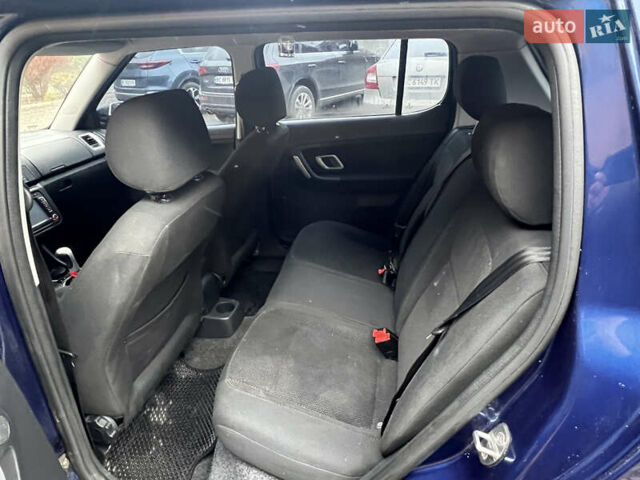 Синий Шкода Фабия, объемом двигателя 1.6 л и пробегом 203 тыс. км за 4650 $, фото 25 на Automoto.ua