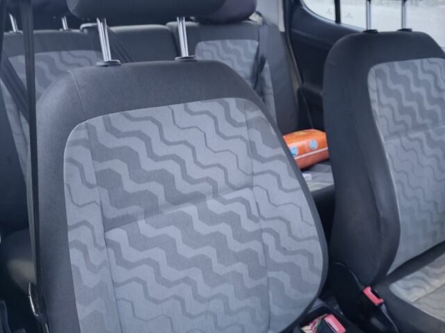 Синий Шкода Фабия, объемом двигателя 1.4 л и пробегом 195 тыс. км за 3750 $, фото 6 на Automoto.ua