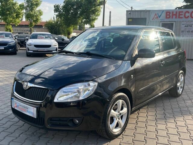 Синий Шкода Фабия, объемом двигателя 1.4 л и пробегом 201 тыс. км за 5400 $, фото 2 на Automoto.ua