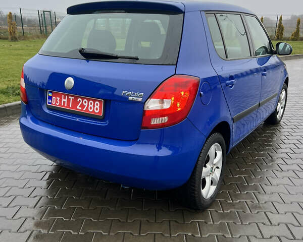 Синий Шкода Фабия, объемом двигателя 1.6 л и пробегом 202 тыс. км за 6900 $, фото 6 на Automoto.ua