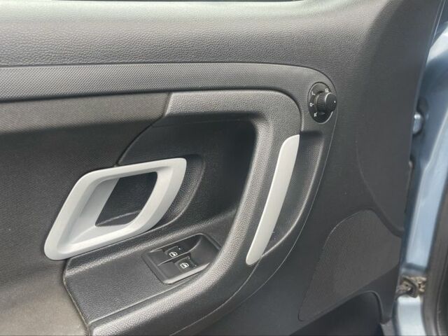 Синий Шкода Фабия, объемом двигателя 1.4 л и пробегом 230 тыс. км за 4400 $, фото 20 на Automoto.ua