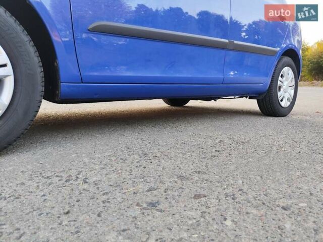 Синій Шкода Фабія, об'ємом двигуна 1.39 л та пробігом 253 тис. км за 6650 $, фото 15 на Automoto.ua