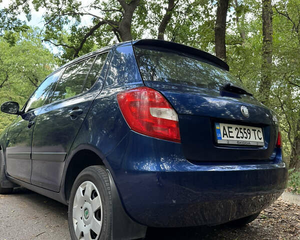 Синій Шкода Фабія, об'ємом двигуна 1.39 л та пробігом 329 тис. км за 4600 $, фото 6 на Automoto.ua